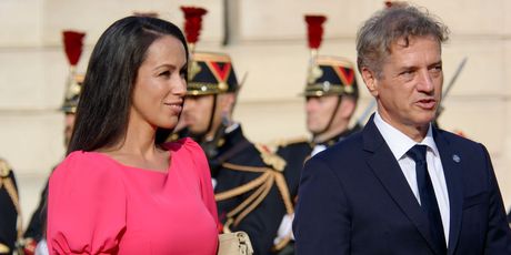 Robert Golobi, Tina Gaber