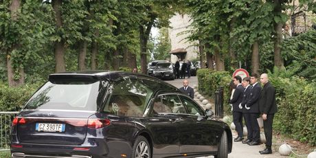 Sprovod Giorgija Armanija - 1