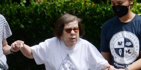 Linda Hunt