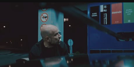 In Magazin: Vojko V - 1