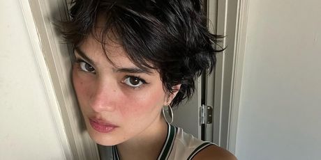 Vila Zvončica frizura