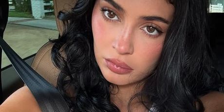 Kylie Jenner - 2