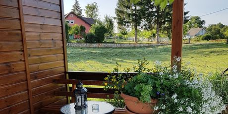 Prvu jutarnju kavu popijte na terasi kuće