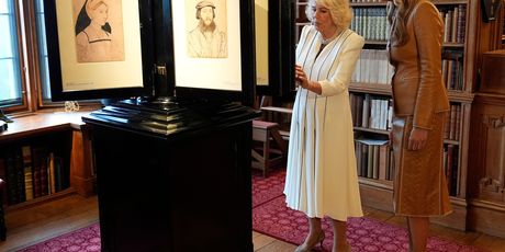 Kraljica Camilla i Melania Trump u Royal Library - 4