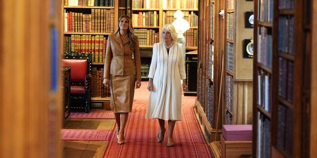 Kraljica Camilla i Melania Trump u Royal Library - 6