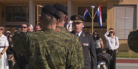 Prisegnuli kadeti Oružanih Snaga - 1