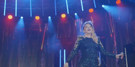 In Magazin: Neda Ukraden - 6