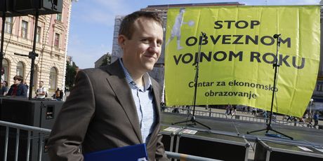 Prosvjed protiv obveznog vojnog roka - 1