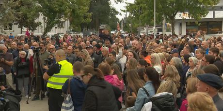 Prosvjed roditelja zbog vala maloljetničkog nasilja - 2