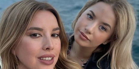 Nives Celzijus sa kćeri - 4