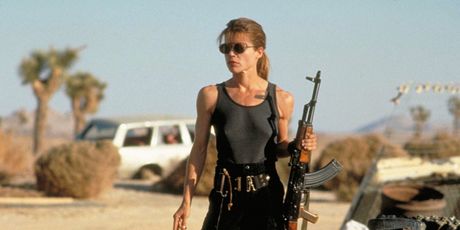 Linda Hamilton - 3