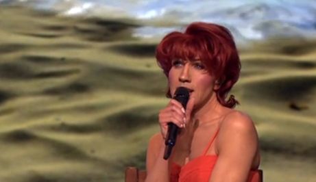 David Amaro kao Maja Blagdan