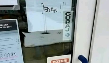 Neobična pogreška na natpisu ispred ljekarne