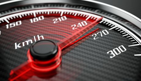 Vožnja 250 kilometara na sat (Ilustracija: Getty)