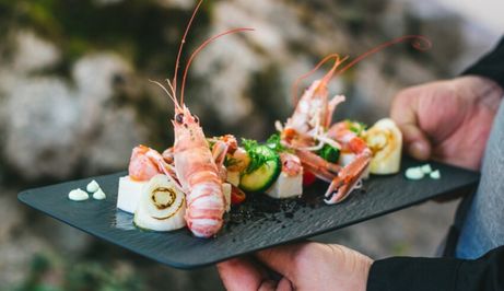 Kvarnerski škamp kao identitet gastronomije Kvarnera.