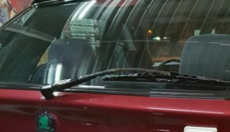 Automobil iz Slovačke s neobičnim detaljem na prtljažnika