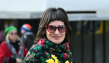 Dama iz Zagreba u zelenom statement kaputu