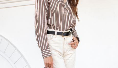 Žena u prugastoj košulji