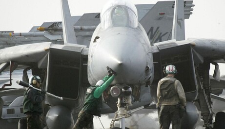F-14 Tomcat na nosaču zrakoplova