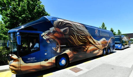 Dinamov autobus