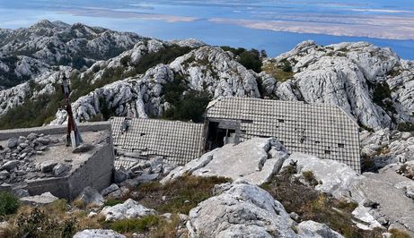 Bivša vojna baza Panos na Velebitu - 1