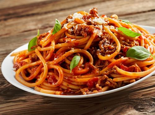 Tjestenina u umaku od mesa