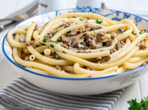 Kremasta tjestenina s mljevenim mesom