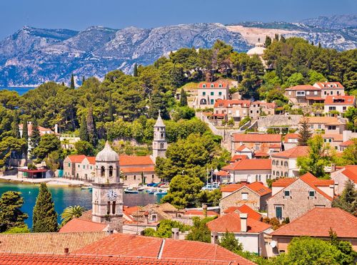 Cavtat je divan gradić na hrvatskoj obali