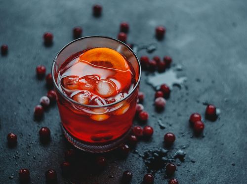 Zimski Aperol Spritz sa sokom od brusnice