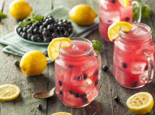 Limunada s borovnicama