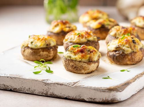 Šampinjoni punjeni pestom i parmezanom