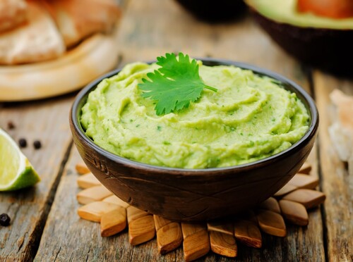 Humus s avokadom