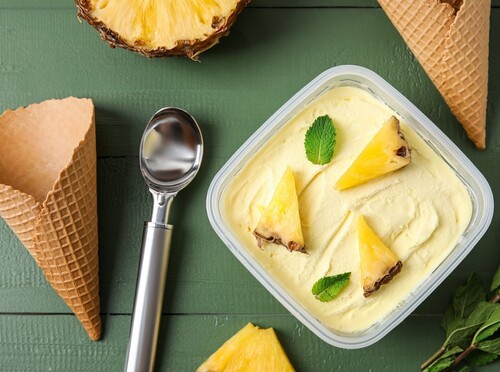 Kremasti ledeni desert od ananasa