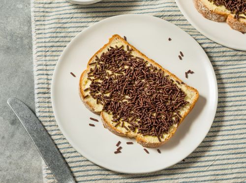 Kruh s maslacem i čokoladnim mrvicama