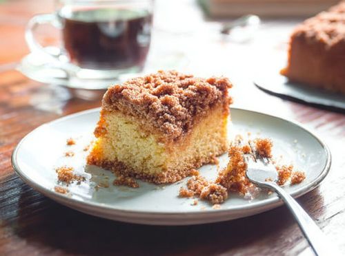 Kolač od grčkog jogurta s posipom