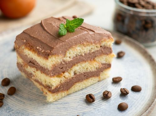 Finu kremu za kolače možete napraviti od svega pet sastojka