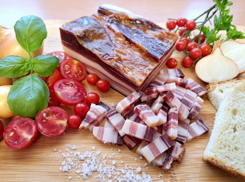 Poklon koji će svatko cijeniti: Suhomesnati proizvodi kao dar oduševit će kreativnošću, ali i okusom 