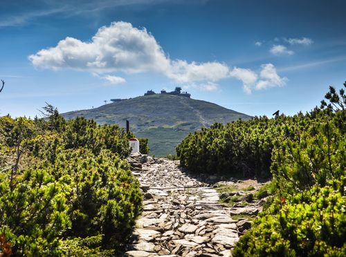 Krkonoše su planine na granici Češke i Poljske u regiji Sudeti