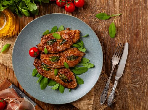 Piletina saltimbocca