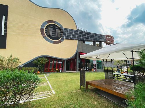 Zgrada u obliku gitare u Južnoj Koreji koja se iznajmljuje na Airbnb-u - 1