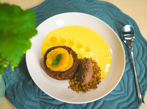 Ivana Soldo: Mekani biskvit s aromatičnom kremom, maceriranim mandarinama i creme anglaise - 9