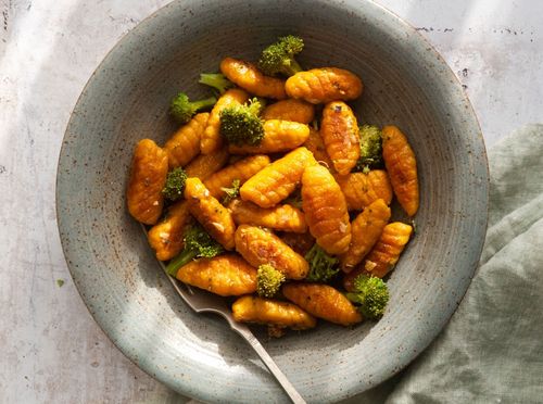 Njoki od batata s kaduljom i češnjakom