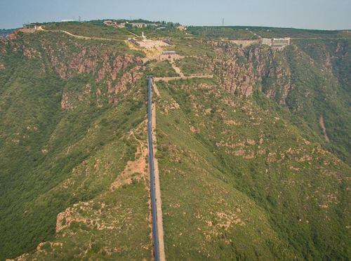 Planinske pokretne stepenice u provinciji Hunan u Kini - 1