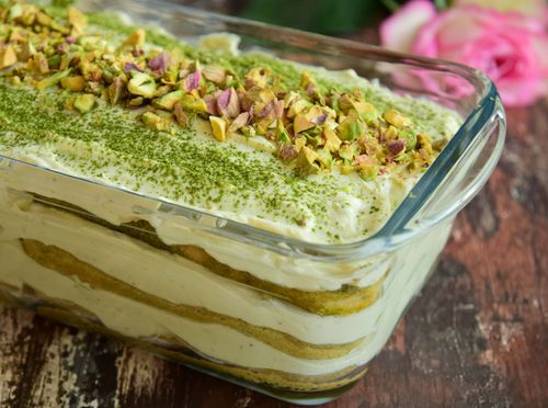 Tiramisu s pistacijom