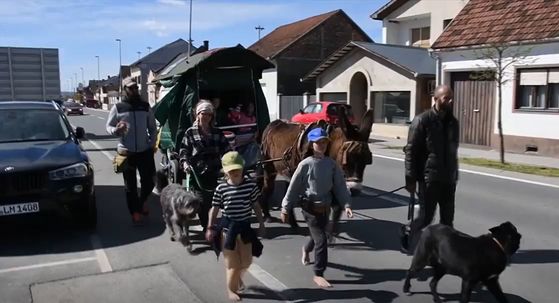 Obitelj na nevjerovatnom putu - 4