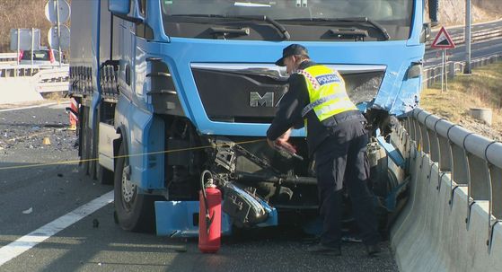 U nesreći na A6 poginule dvije osobe - 1