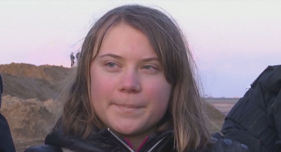 Privedena Greta Thunberg, aktivistica - 3