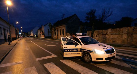 Policija u Vukovaru, ilustracija