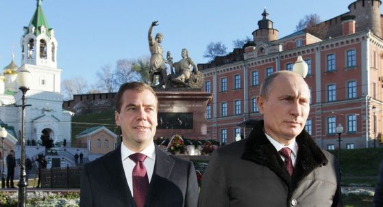 Dimitrij Medvedev i Vladimir Putin