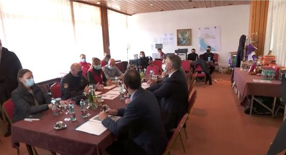 Andrej Plenković stigao u Motel Plitvice gdje je smješten dio ukrajinskih izbjeglica koji su stigli u Hrvatsku